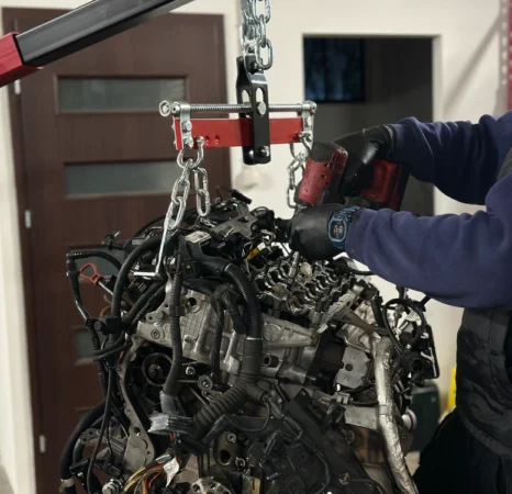 pawel-kuzniewski-kuznia-garage-mechanik-elk-warsztat-wymiana-silnika-naprawa